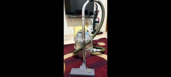 مكنسة كهربائية NILFISK GM 80مستعمل للبيع